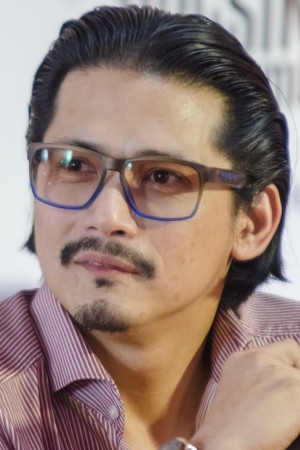 Robin Padilla's poster