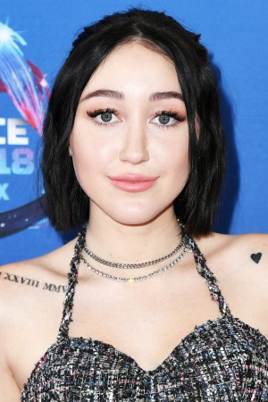 Noah Cyrus's poster