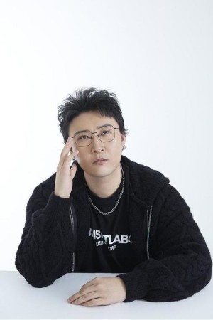 Liang Sheng's poster