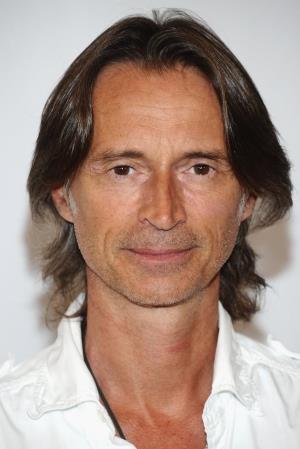 Robert Carlyle's poster